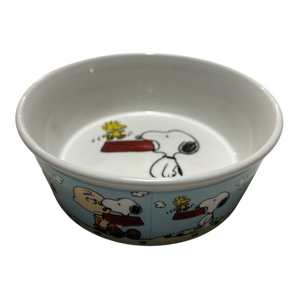 Peanuts Snoopy Ceramic Dog Dish 2" High X 5.2" Wide By Gibson - Picture 1 of 3